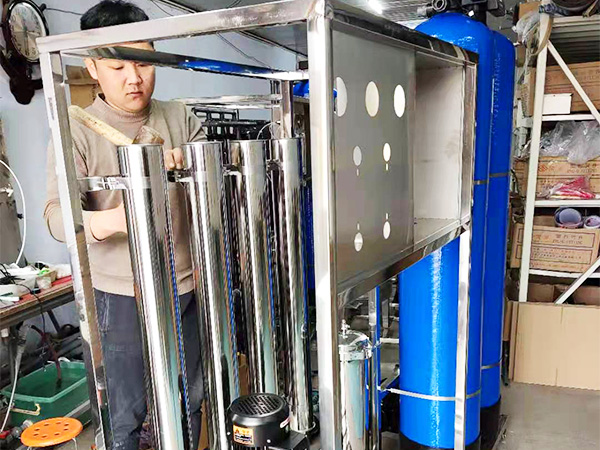 凈水設備生產圖